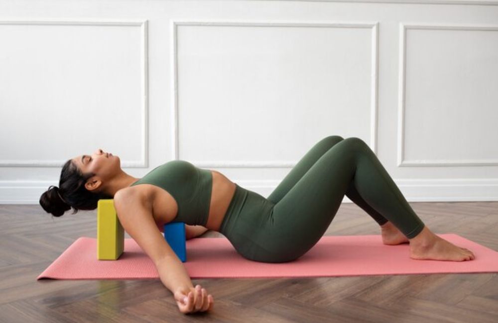 how many yoga mats per square foot